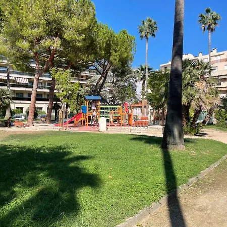 Spacieux F2 Climatise Proche De La Mer Antibes Buitenkant foto